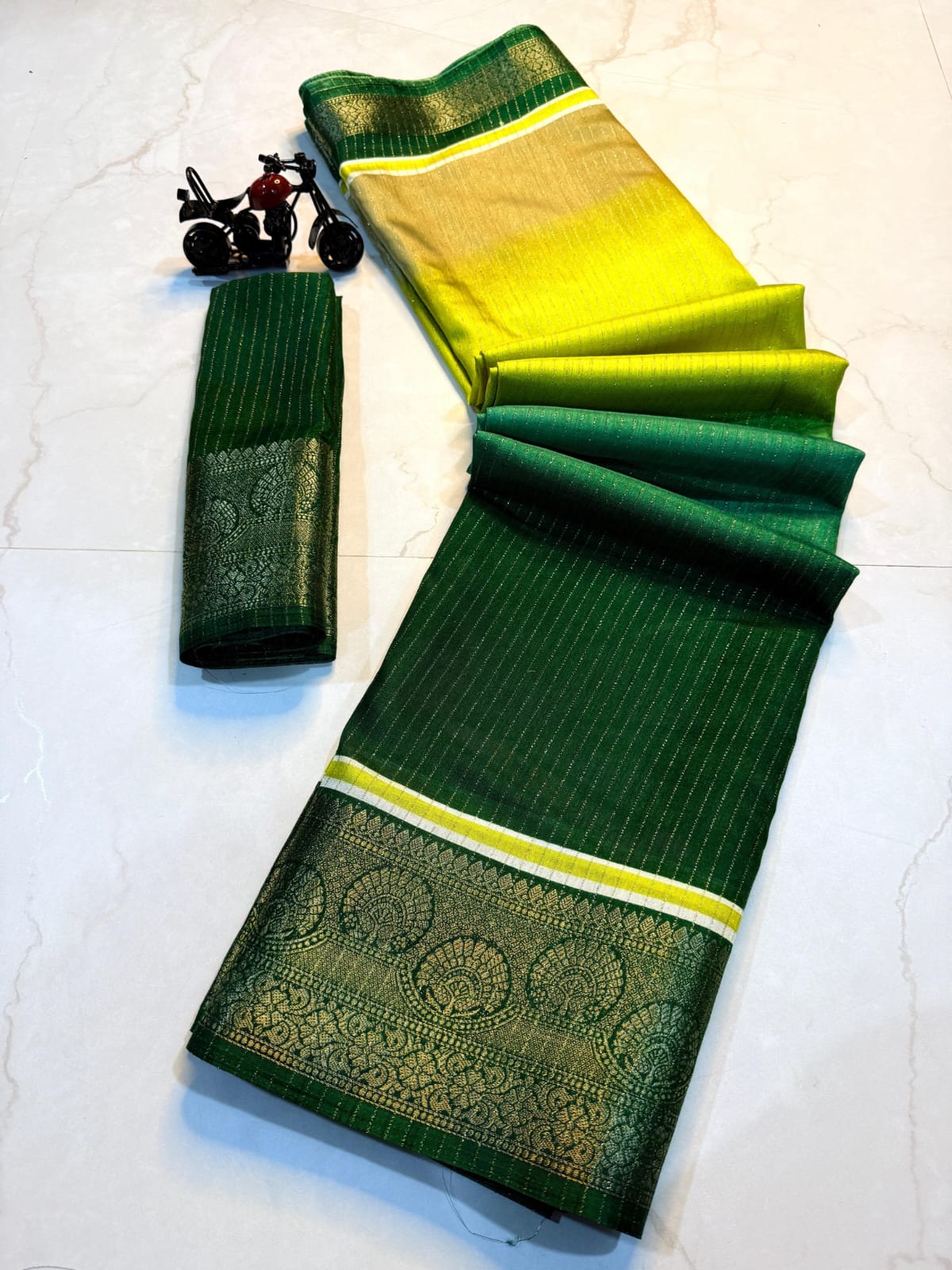 Exquisite Rekko Silk Saree