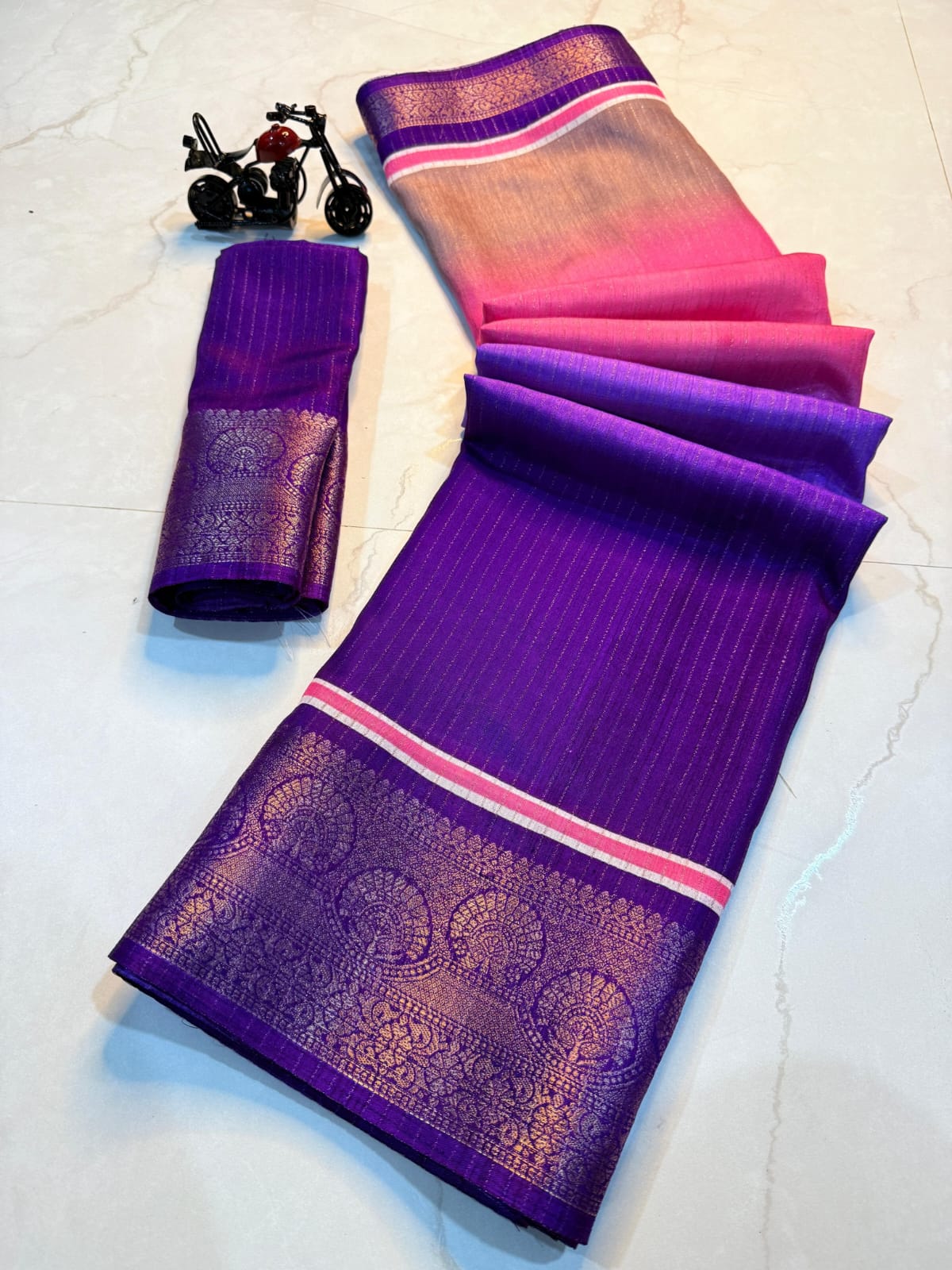 Exquisite Rekko Silk Saree
